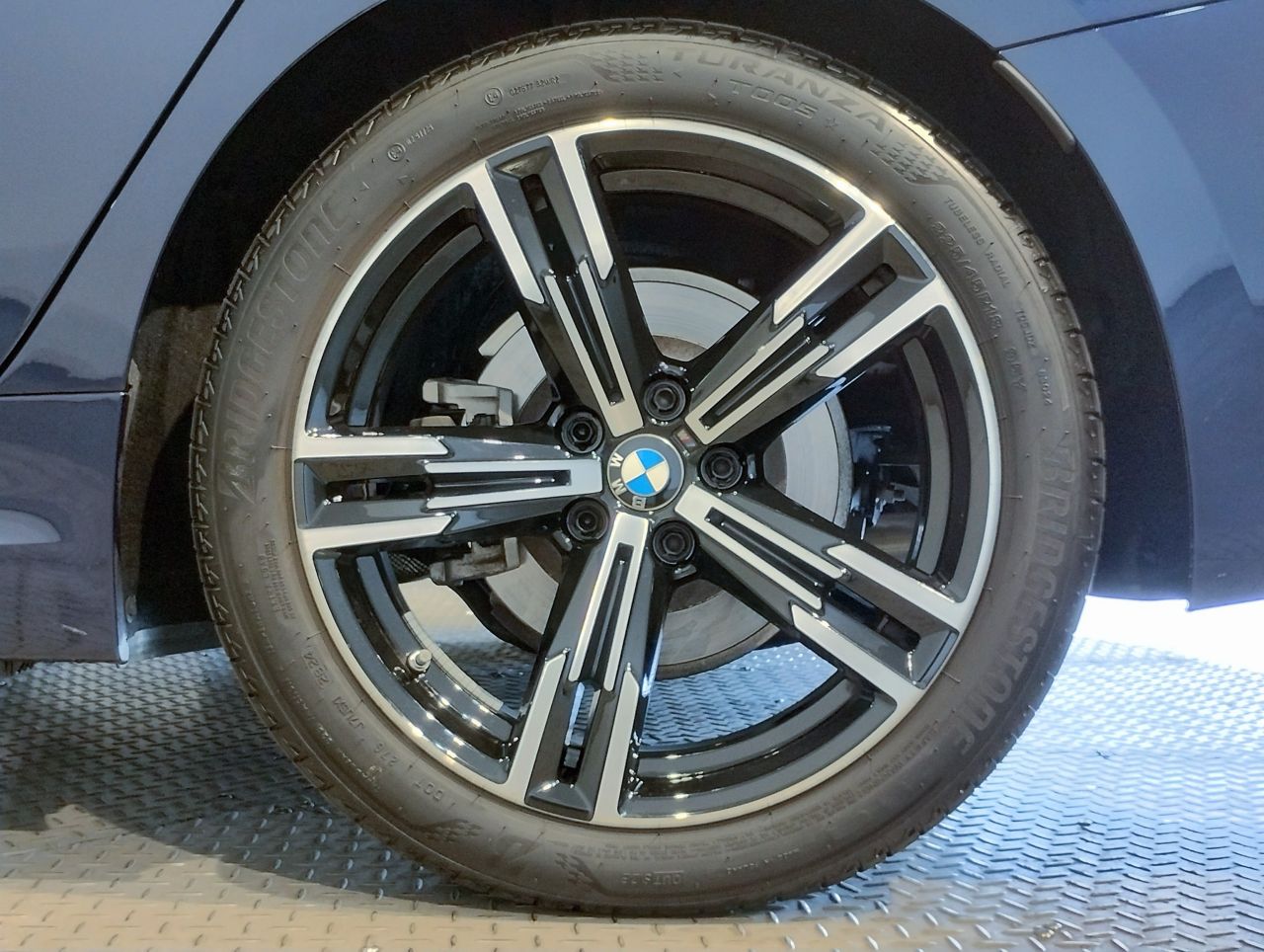 320d xDrive Berline RHD