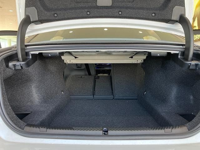 520i Sedan RHD