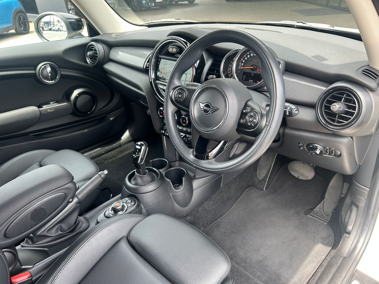 F56 MINI Cooper 3-Door Hatch LCI