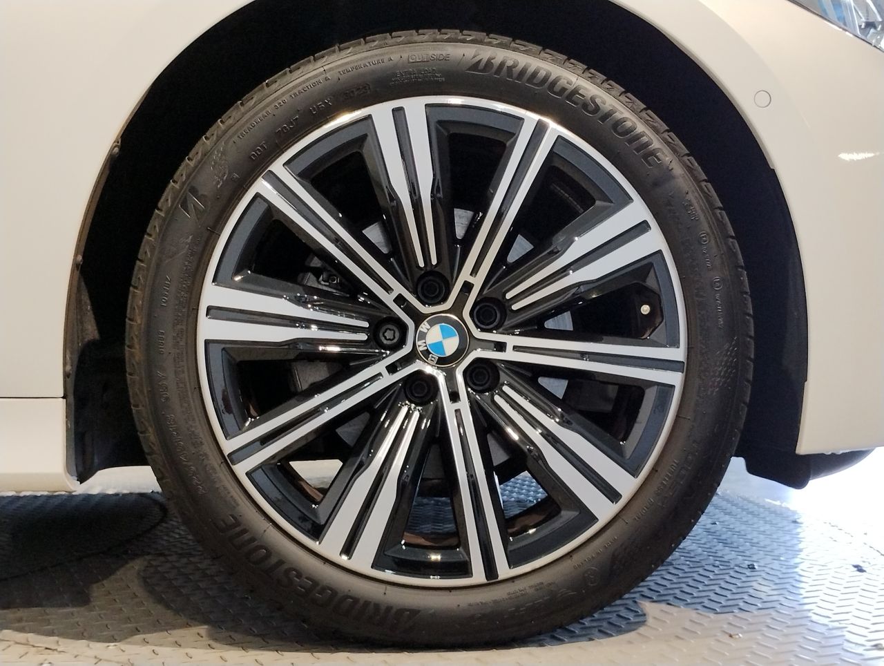 G20 320i Saloon LCI RHD MX