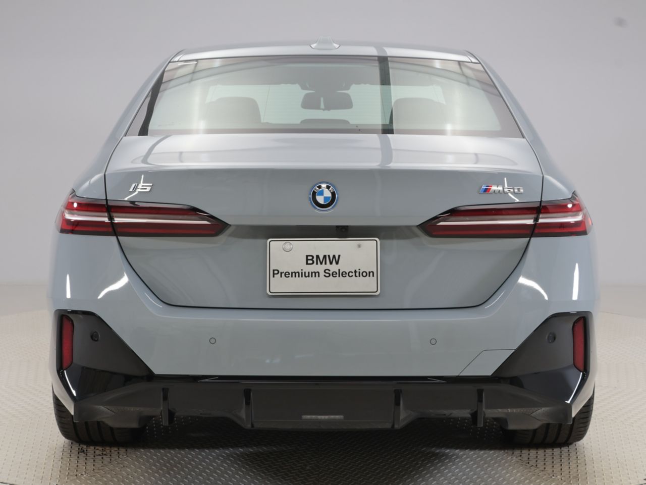 BMW i5 M60 xDrive Sedan RHD