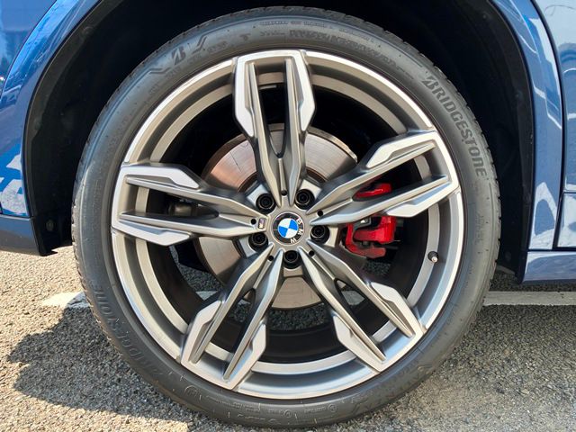 X4 M40i RHD