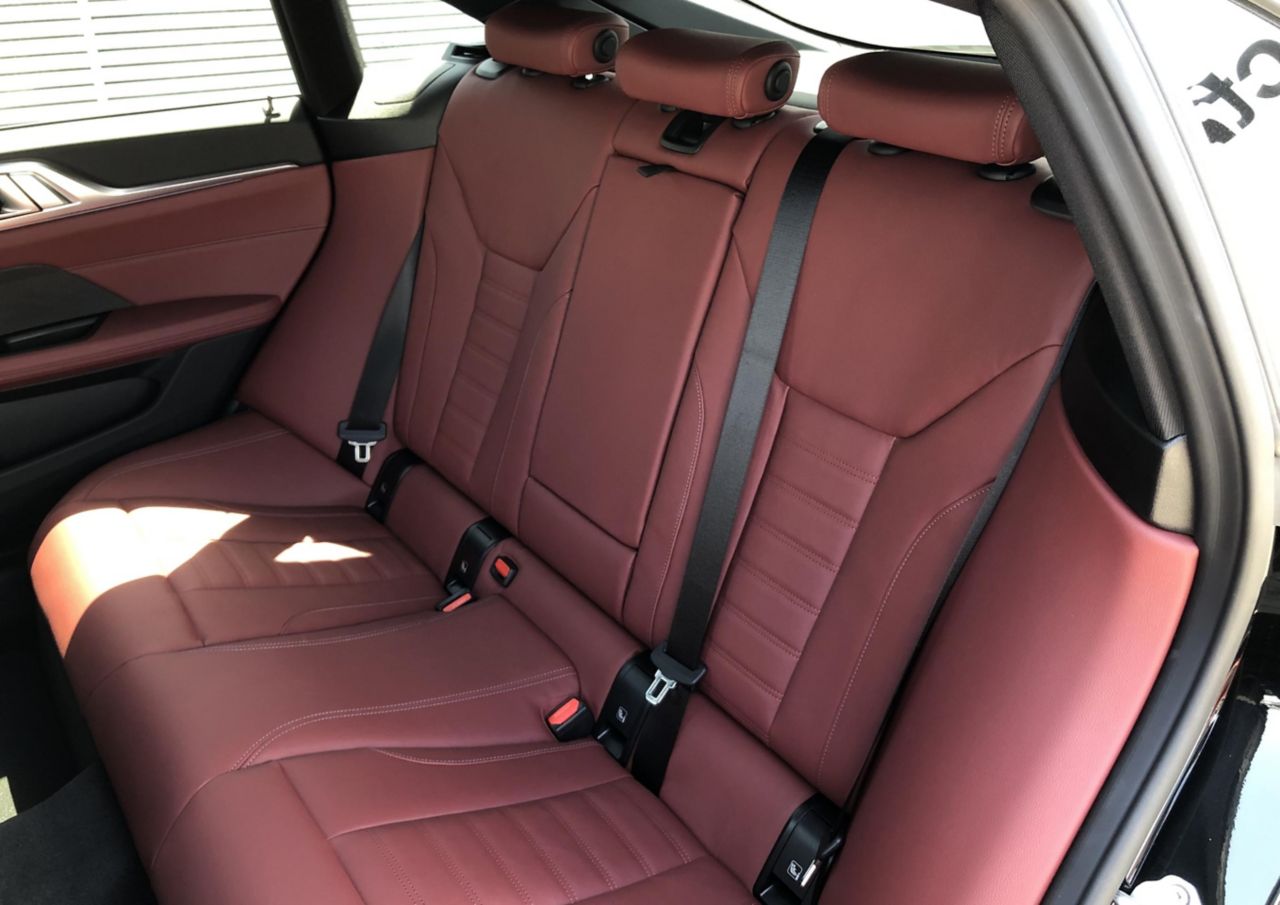 G26 i4 eDrive40 RHD