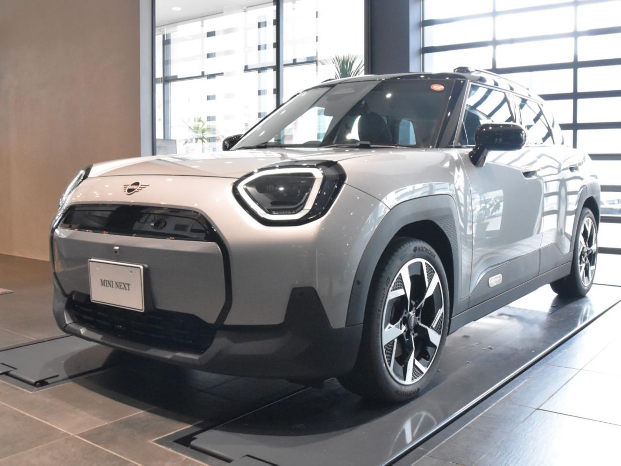 THE NEW ALL-ELECTRIC MINI ACEMAN E