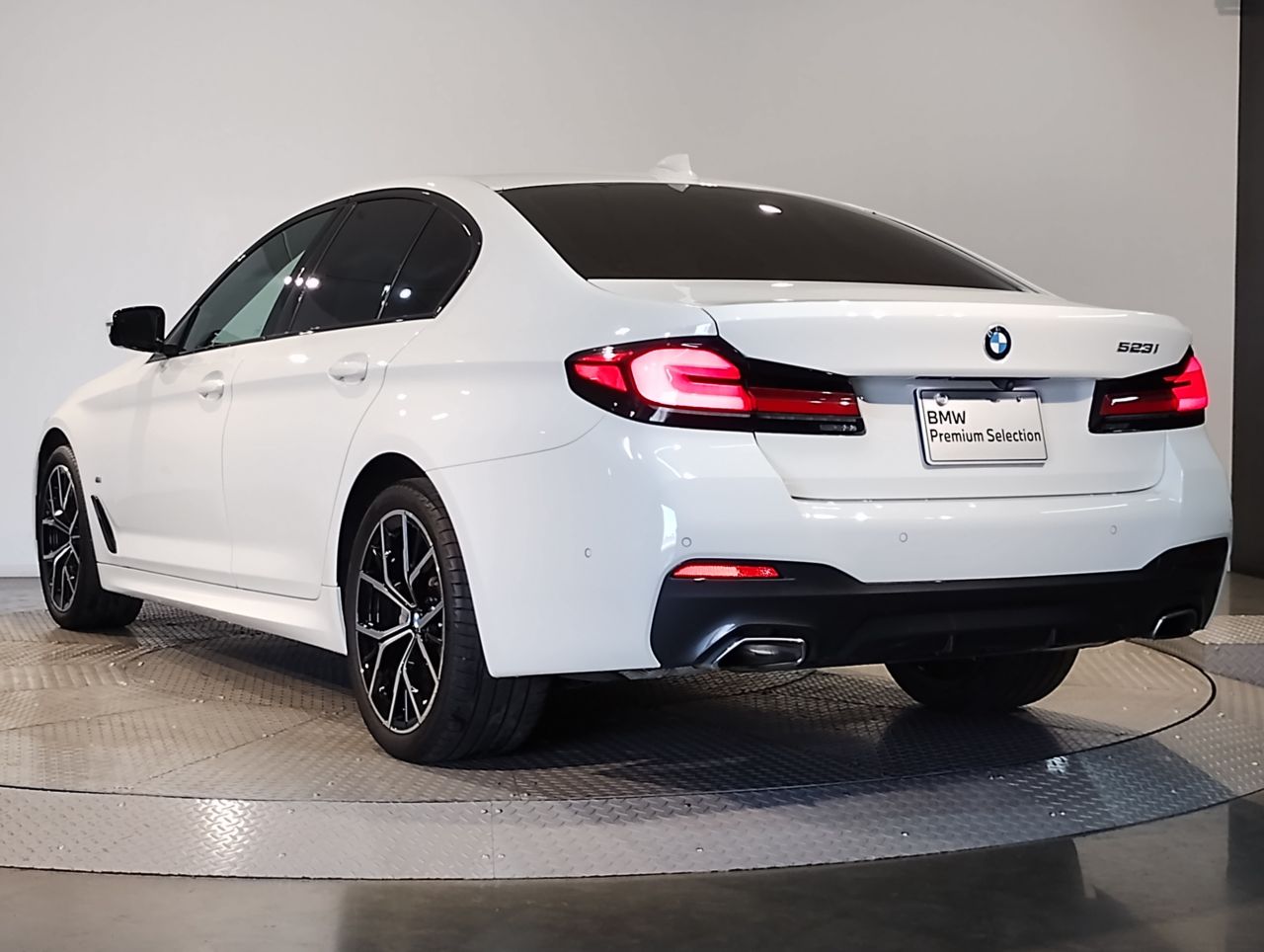 520i Sedan RHD