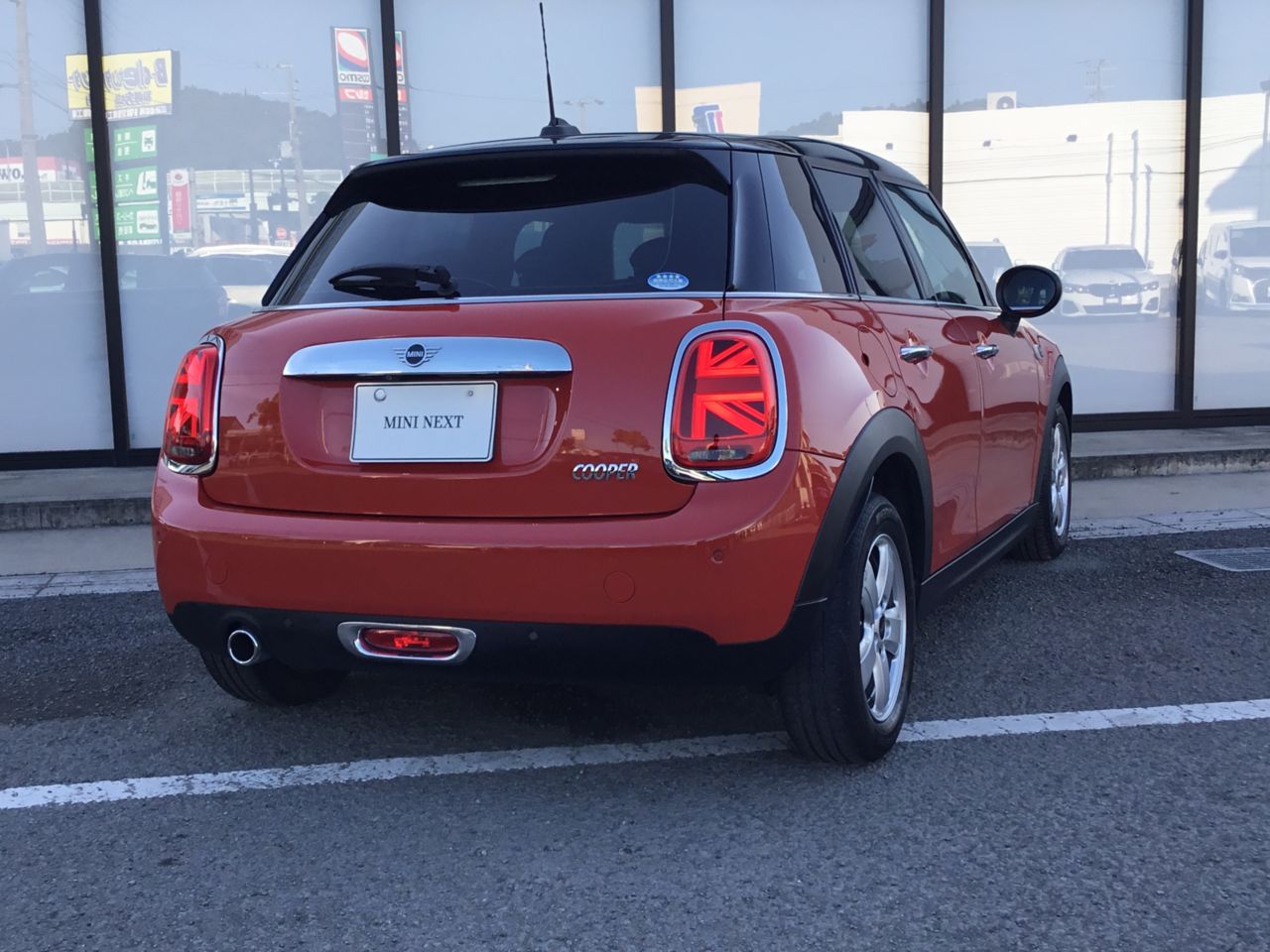 F55 MINI Cooper 5-Door Hatch LCI