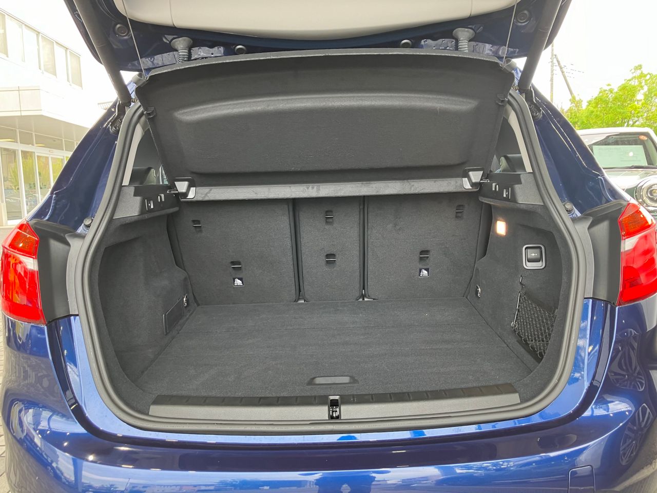 218D ACTIVE TOURER RHD