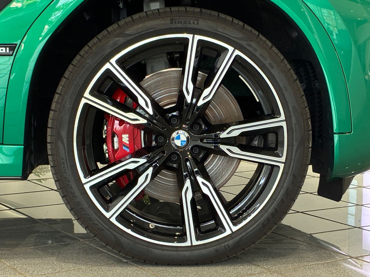X6 M60i xDrive RHD
