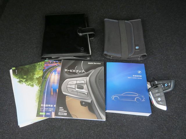 320d xDrive Berline RHD