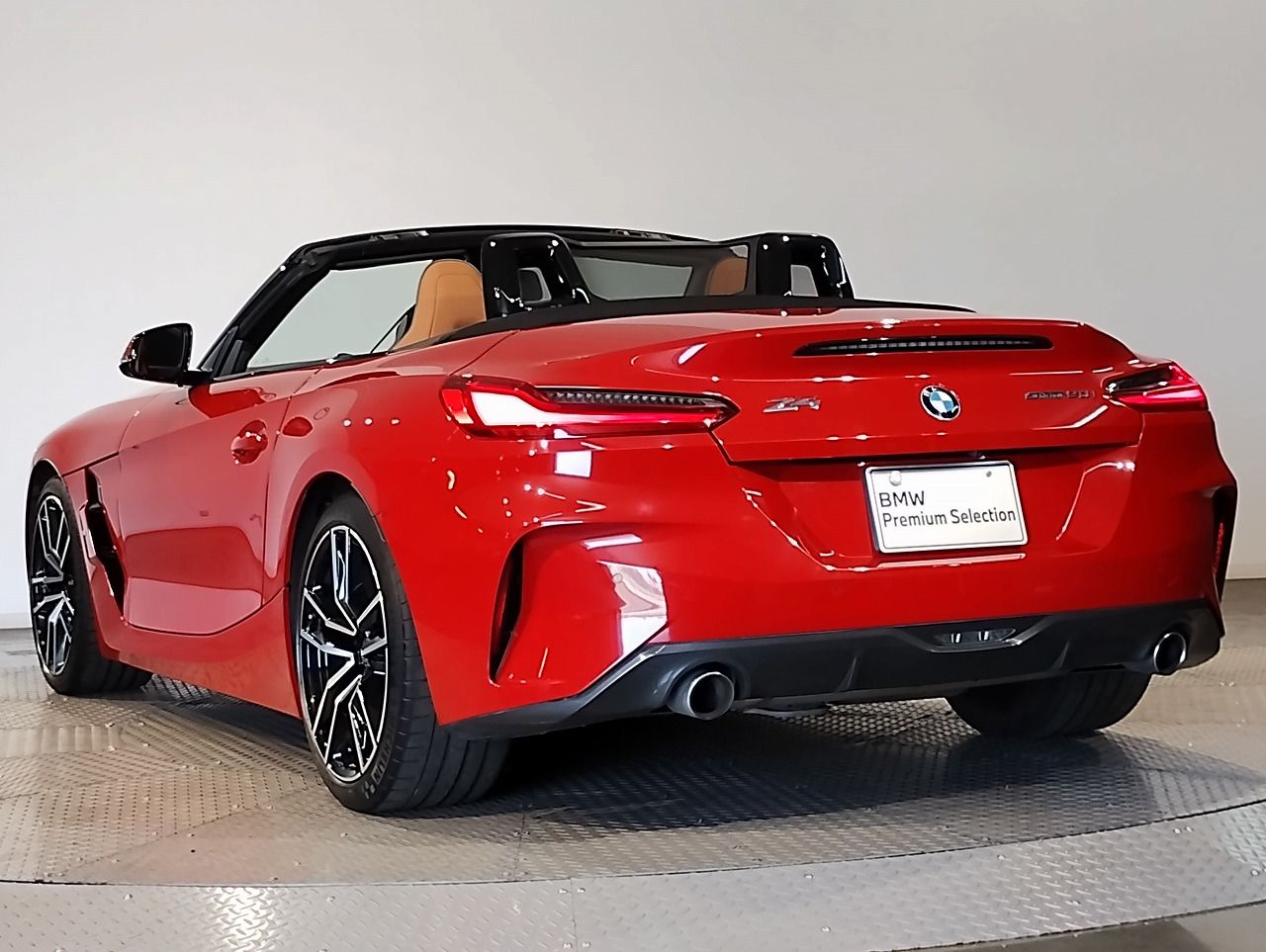 G29 z4 sDrive20i RHD