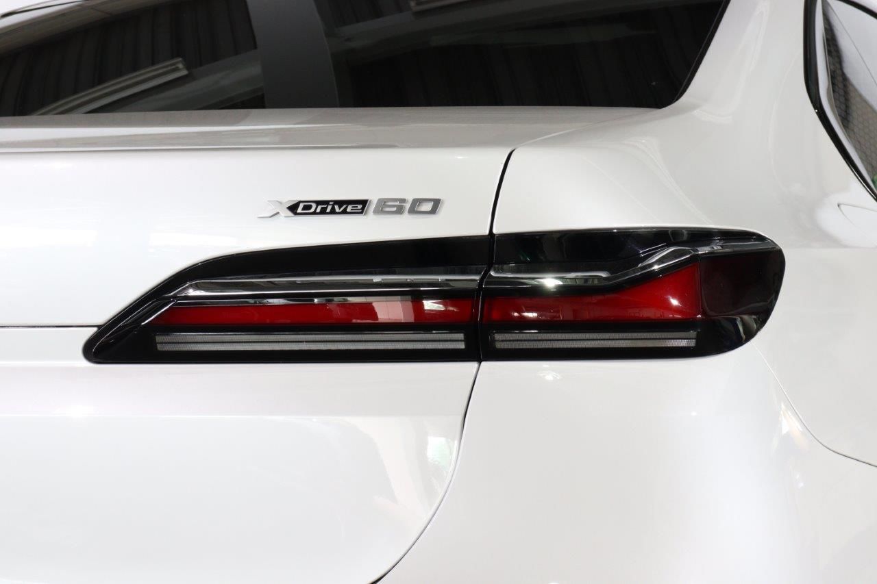 i7 xDrive60 Sedan RHD