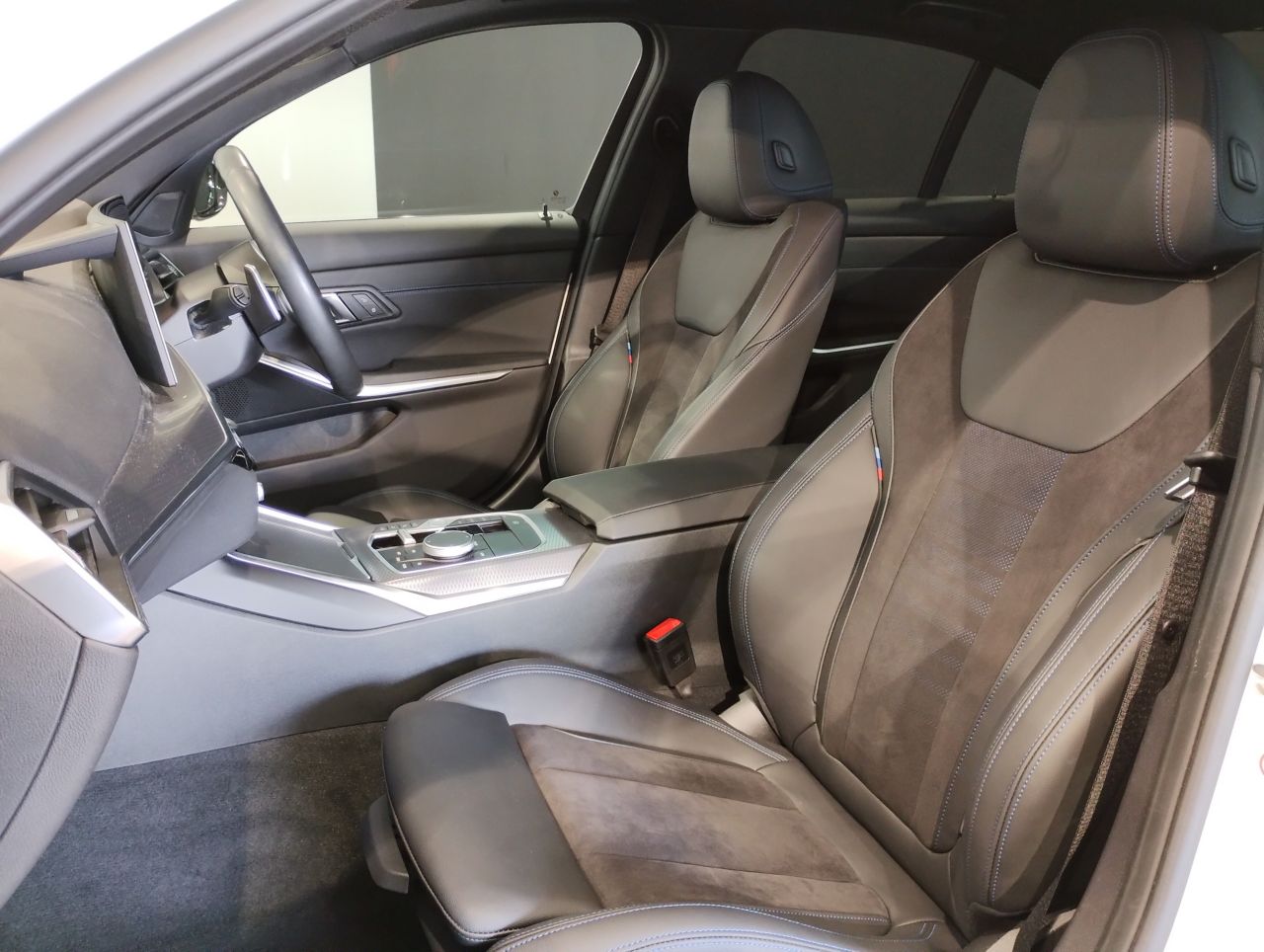 G20 320i Saloon LCI RHD MX