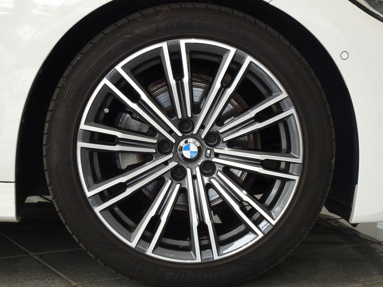 G20 320i Saloon RHD TU