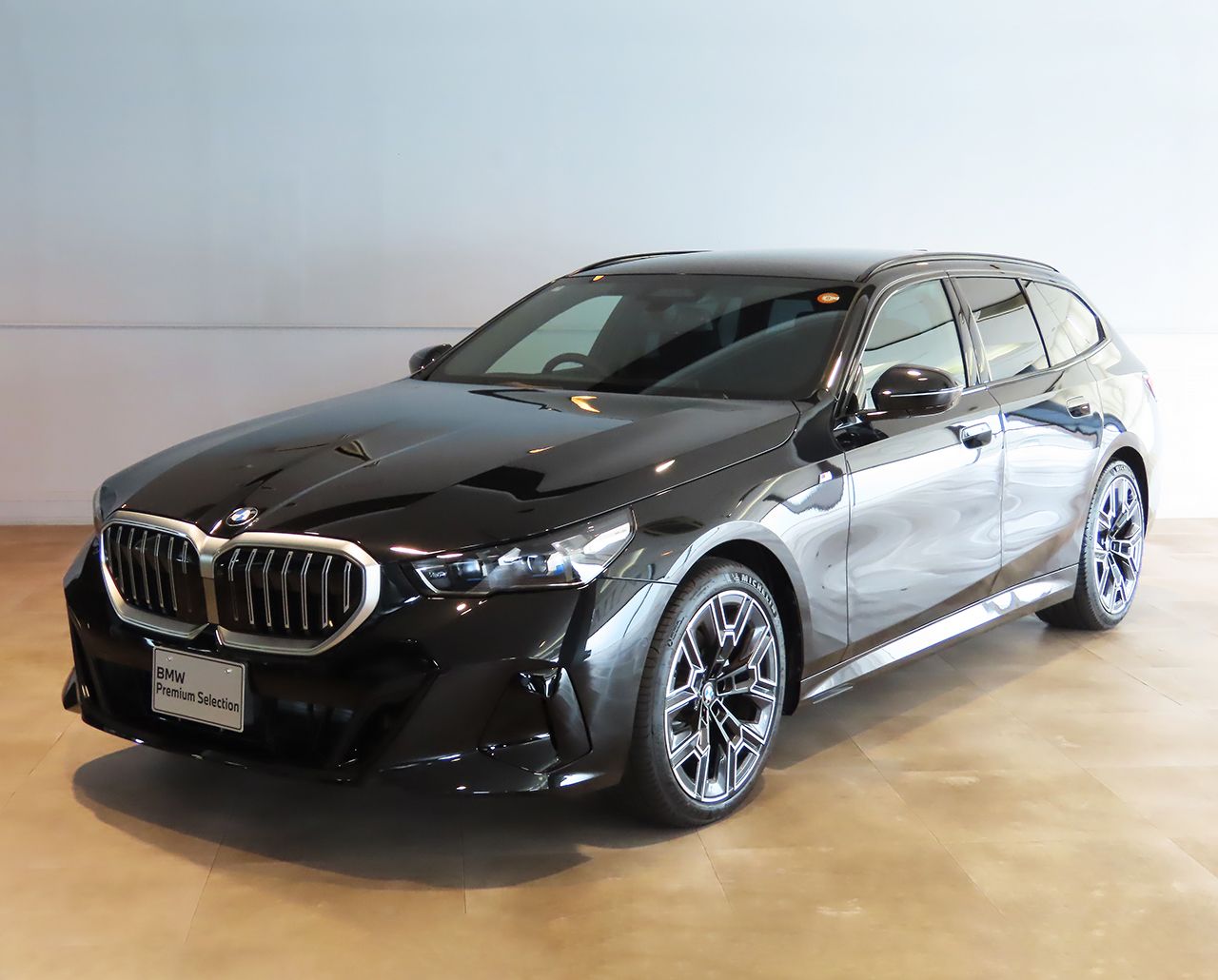 523d xDrive Touring M Sport