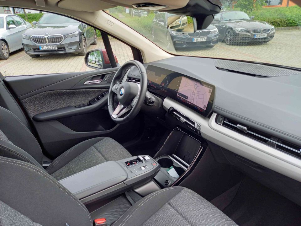 BMW 216