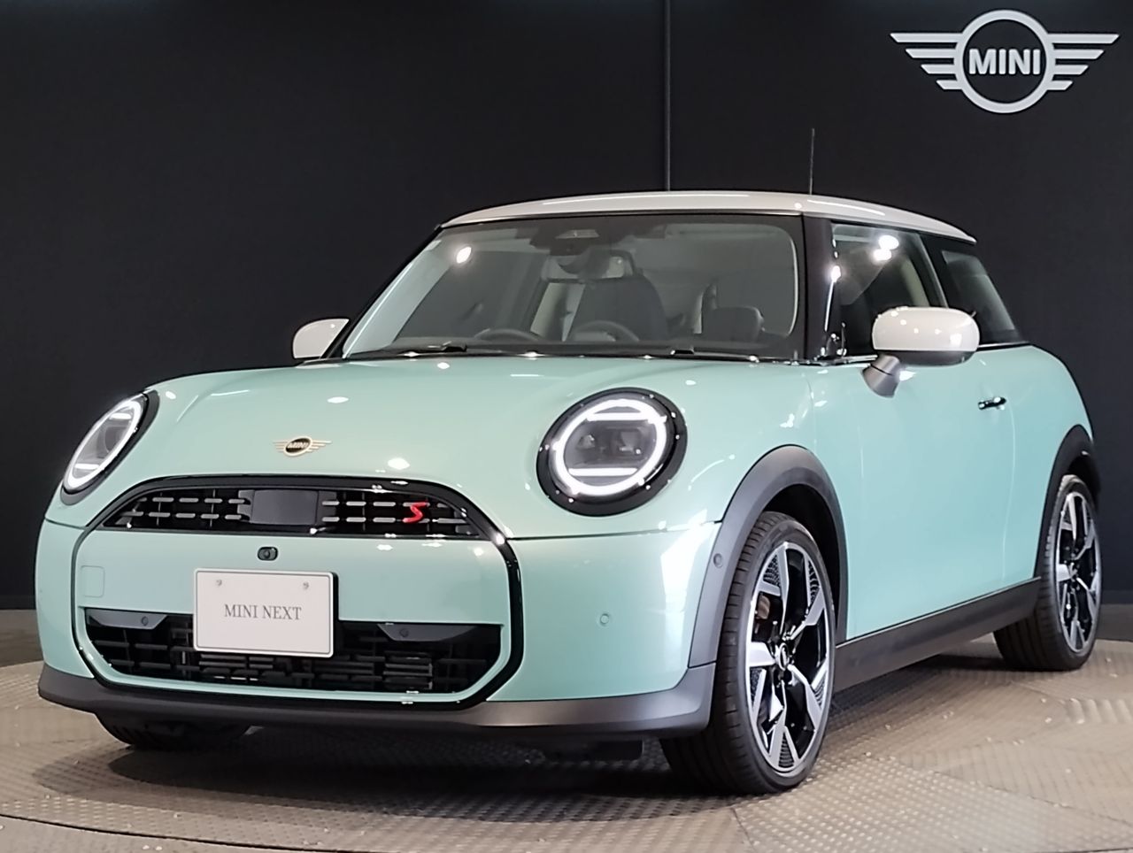 THE NEW MINI COOPER (3 DOOR) S