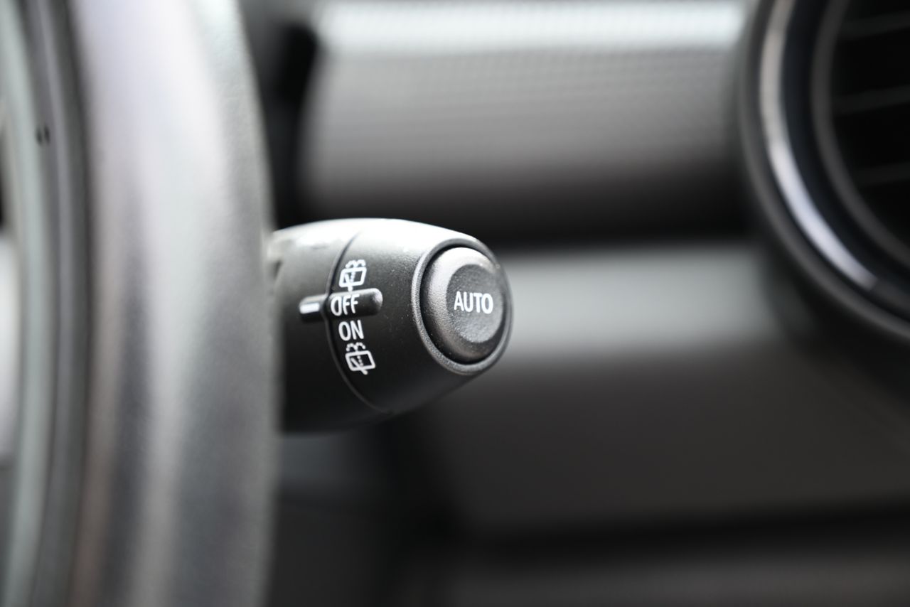 F56 MINI Cooper 3-Door Hatch LCI