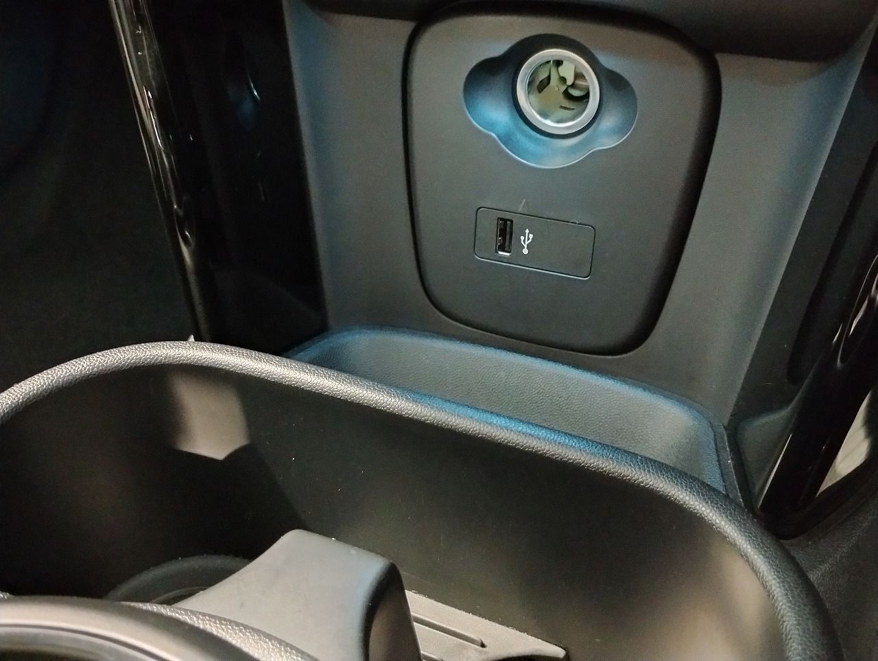 MINI Cooper F56 RHD