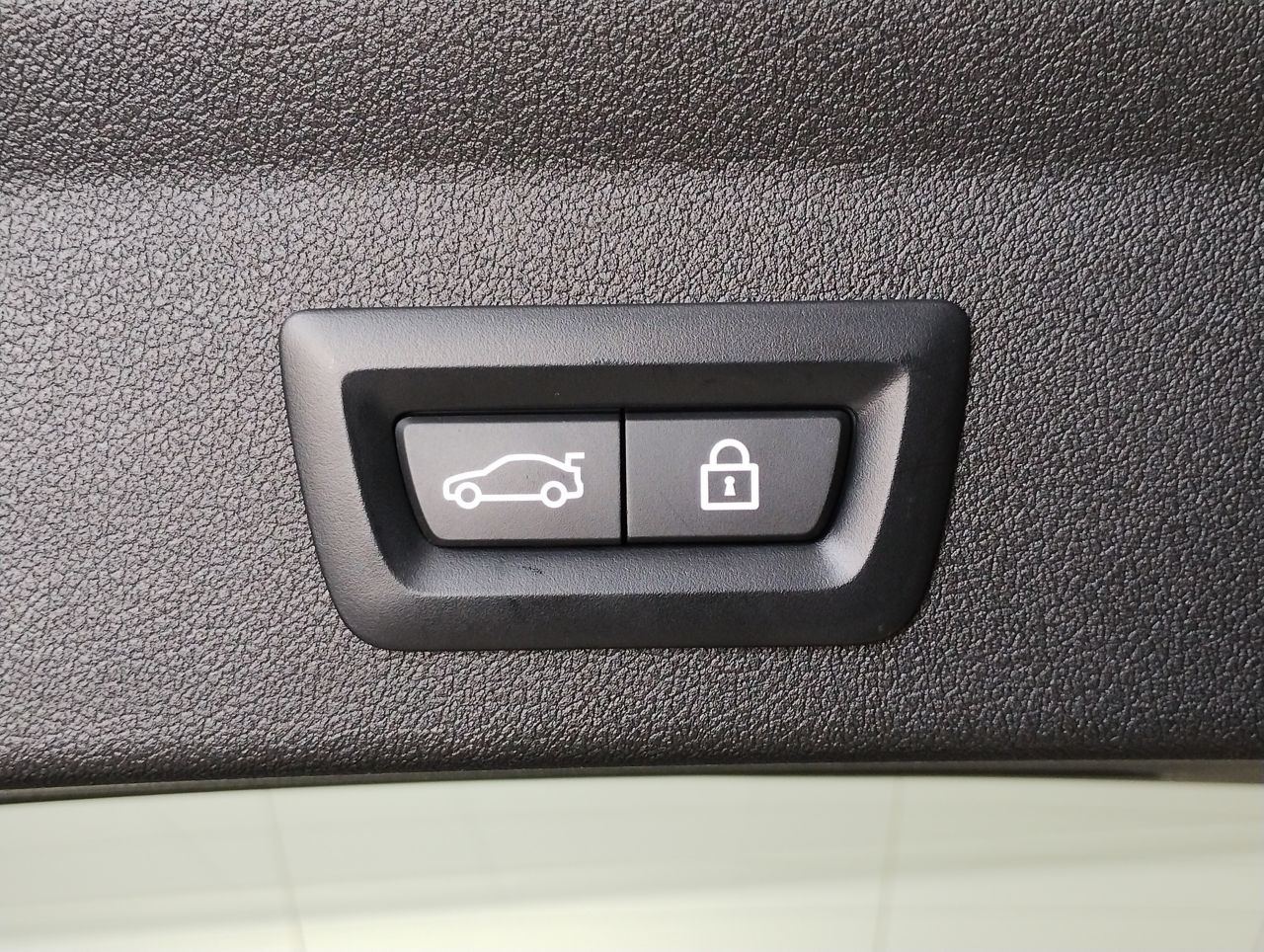 F40 118d Sports Hatch 5-door B47 2.0d