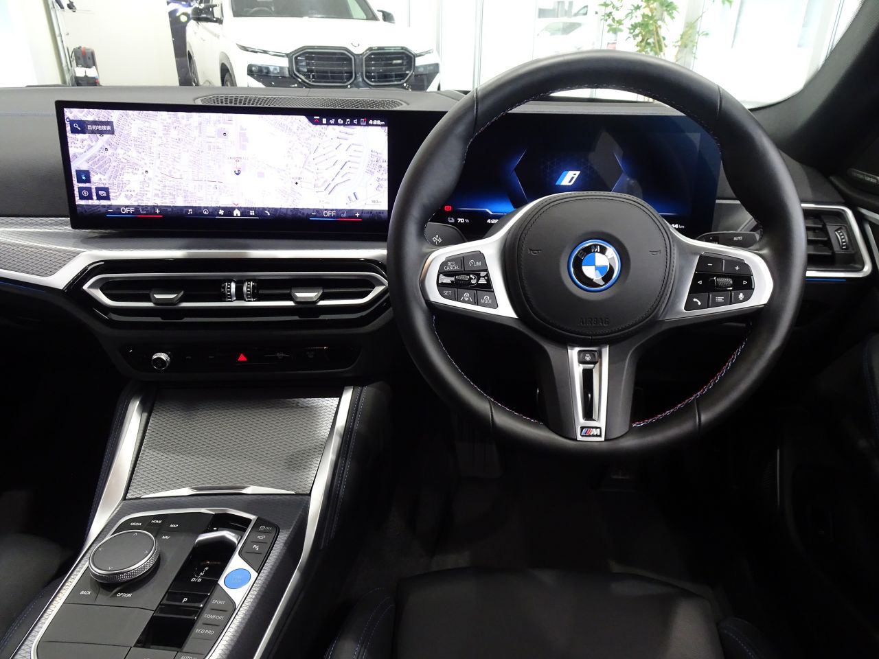 G26 i4 M50 RHD