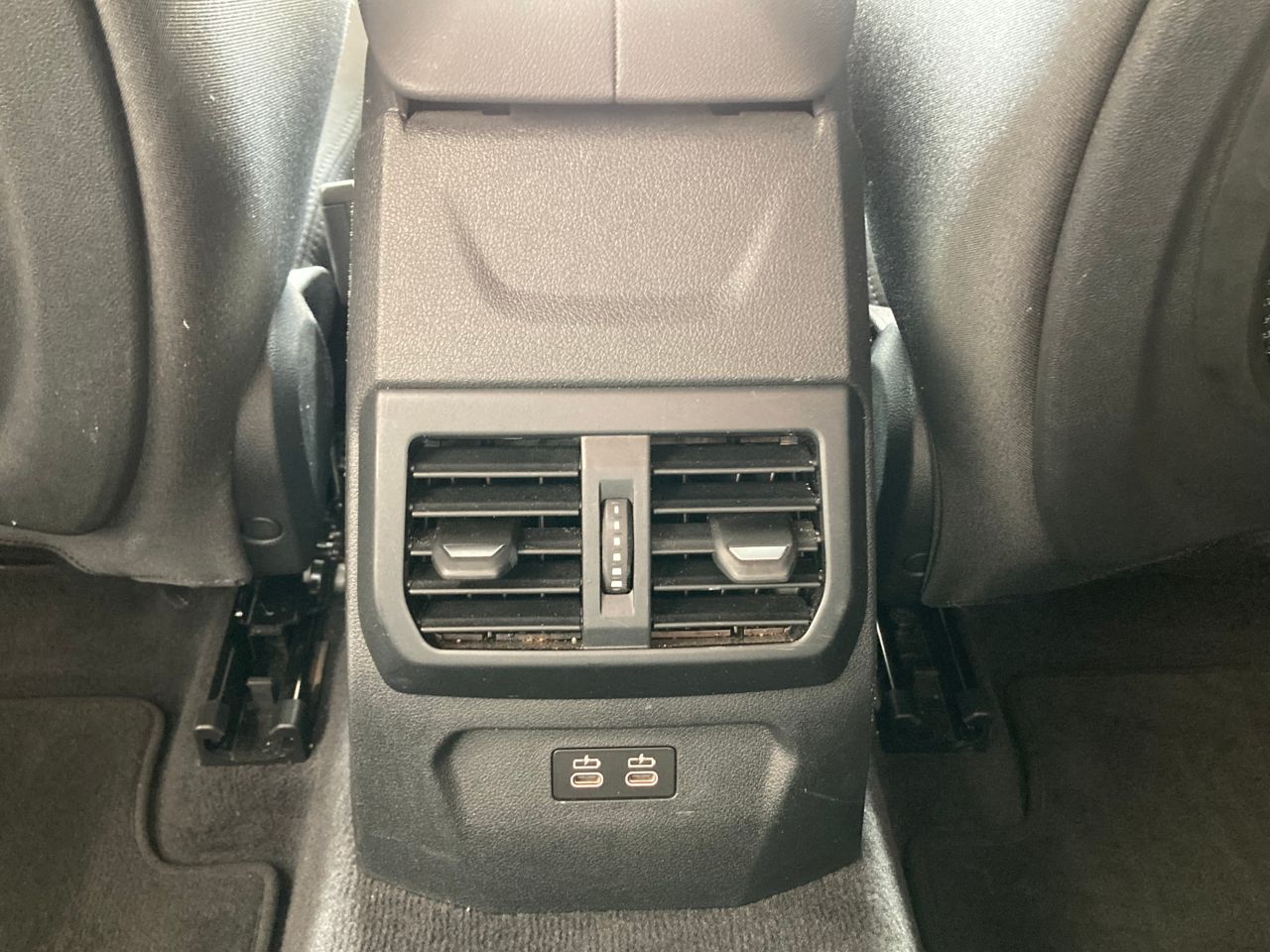 F40 118d Sports Hatch 5-door B47 2.0d