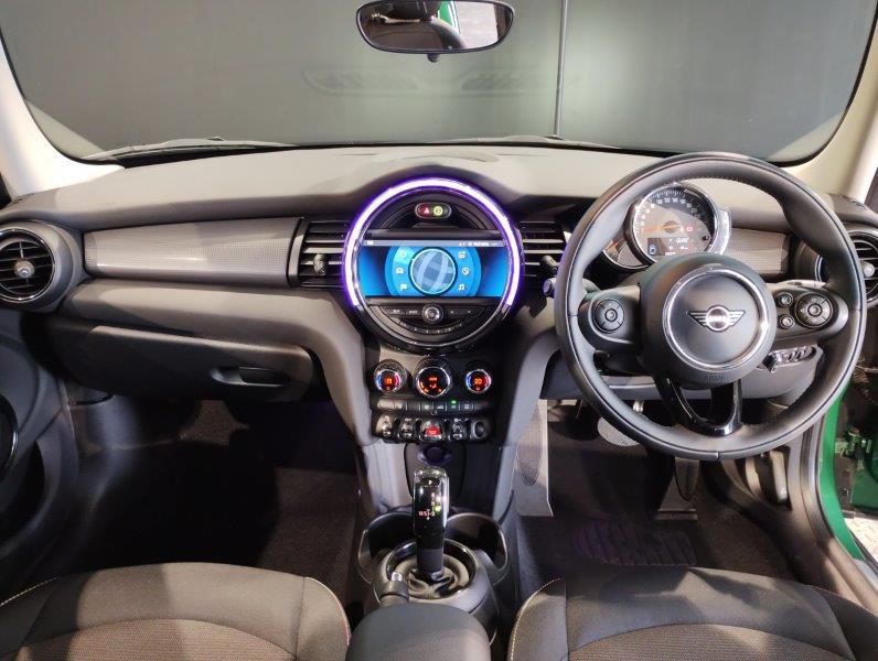 MINI F55 Cooper D 5dr Hatch LCI