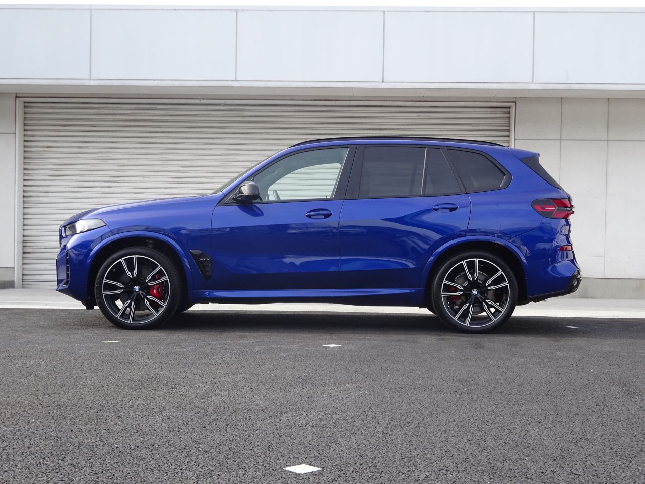 X5 M60i xDrive RHD