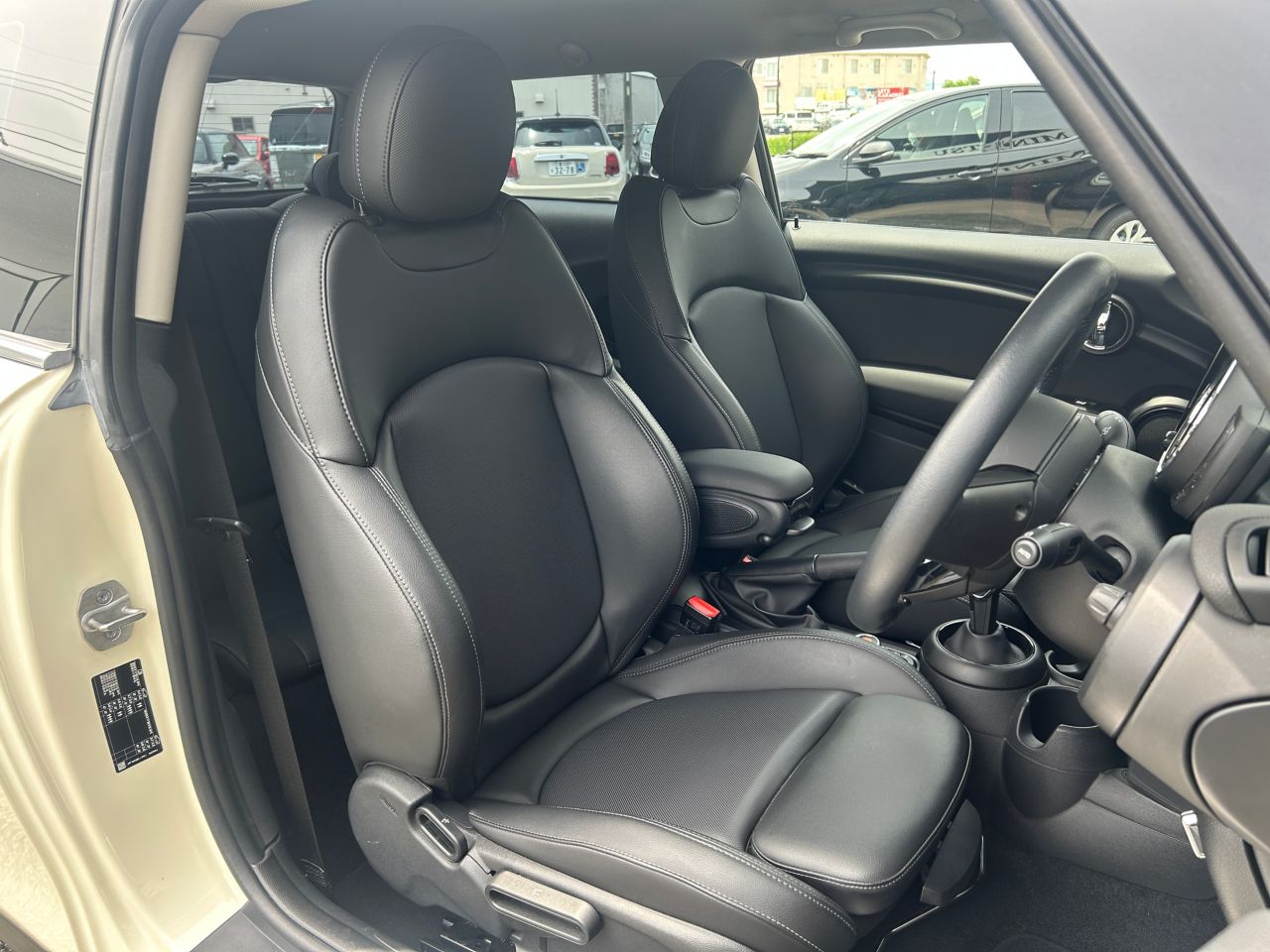 F56 MINI Cooper 3-Door Hatch LCI