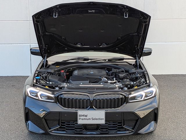 320d xDrive Berline RHD