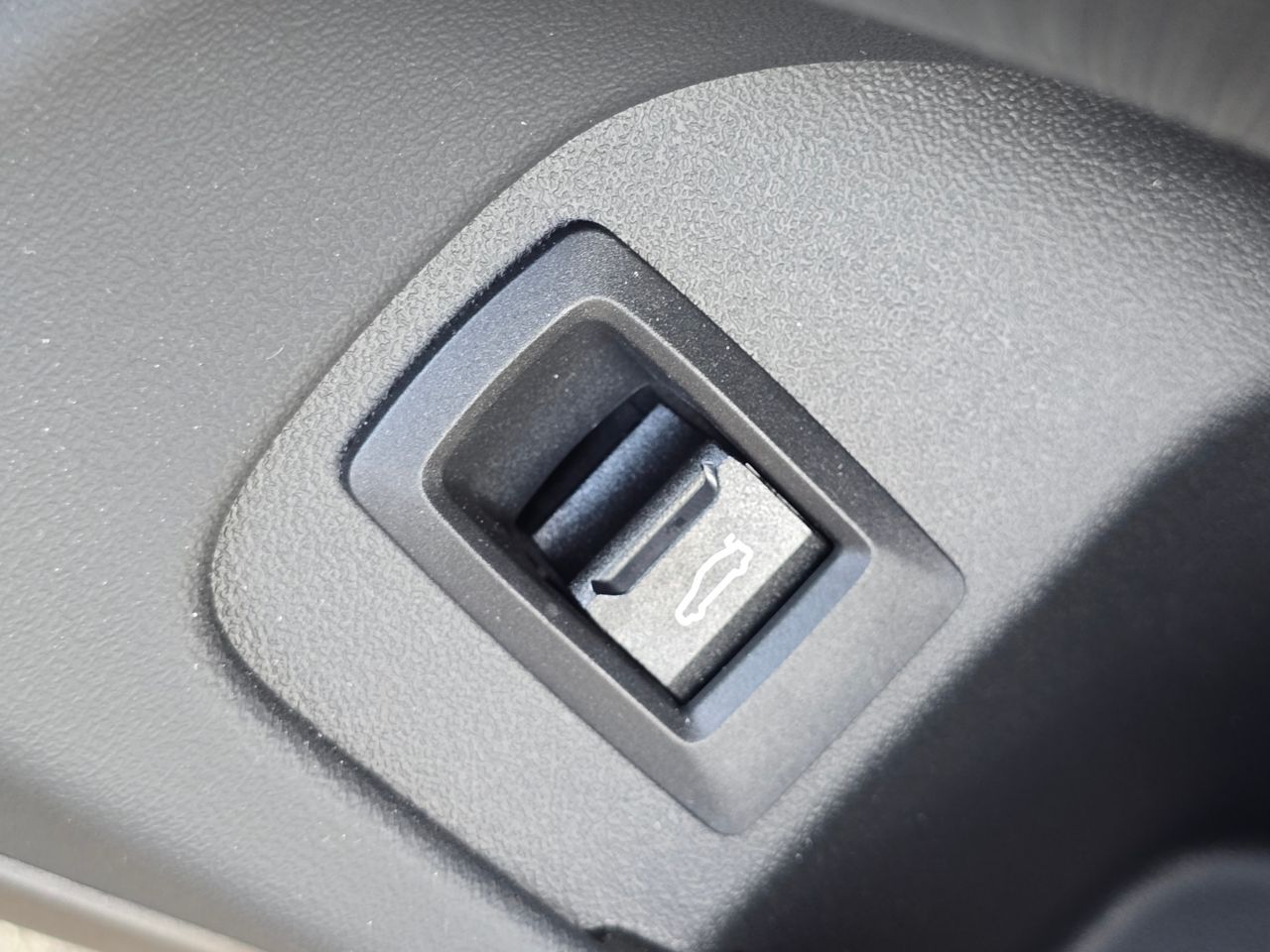 BMW i5 eDrive40 M Sport RHD