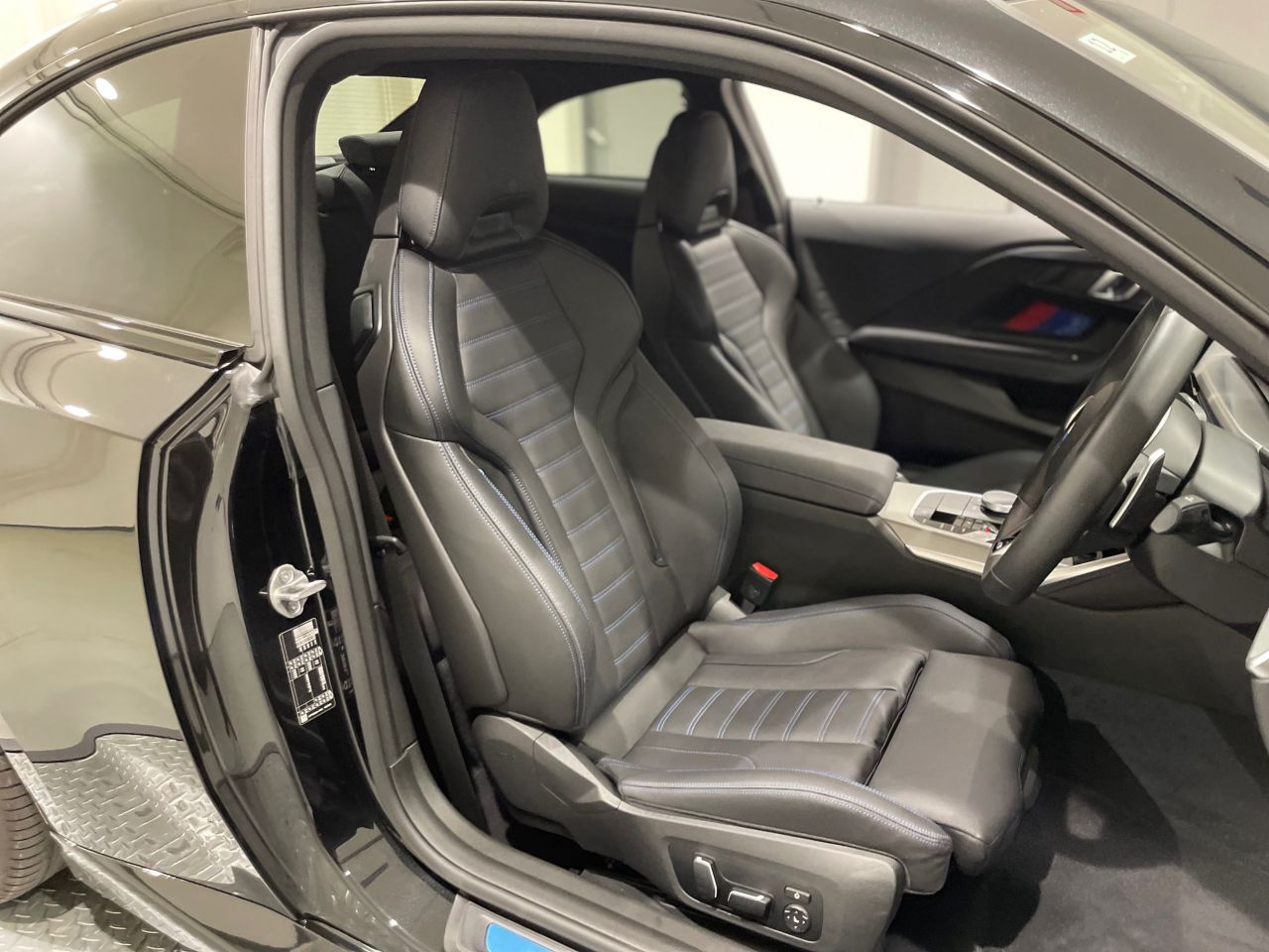 G42 220i Coupe