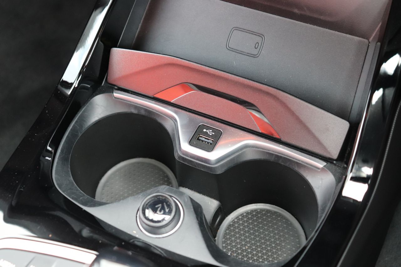 F40 118d Sports Hatch 5-door B47 2.0d