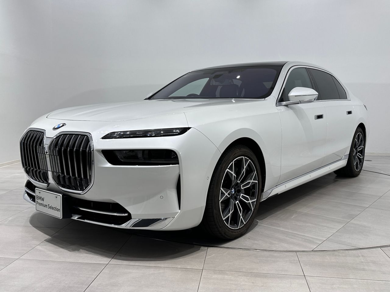 BMW 740i