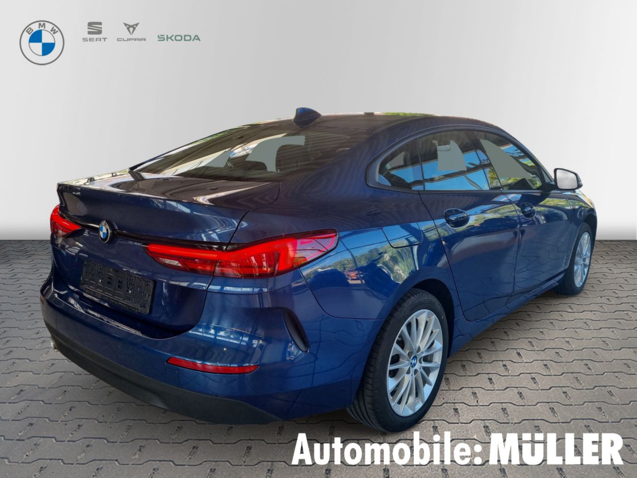 BMW 218