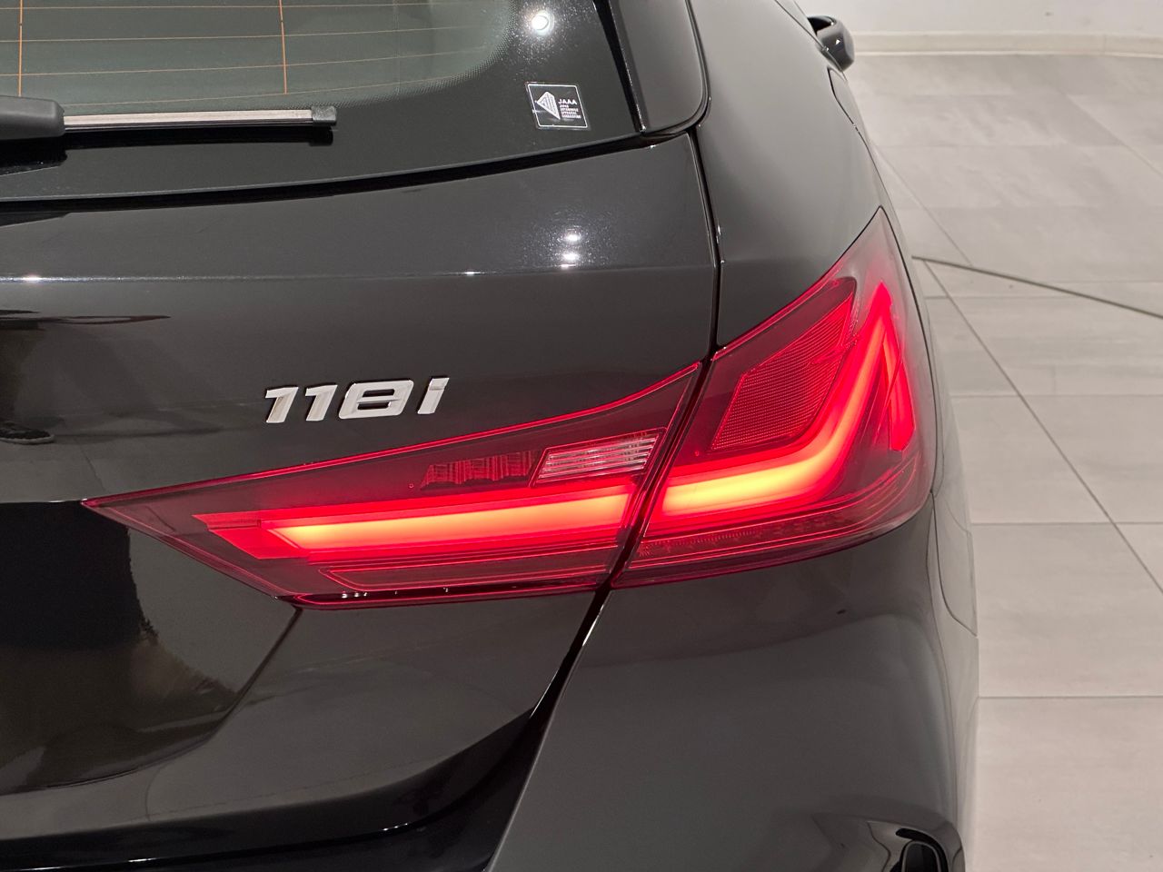 118i RHD