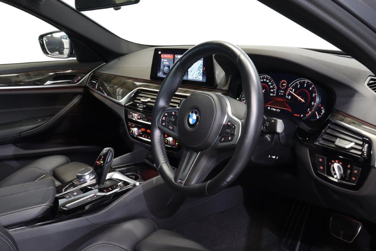 530I