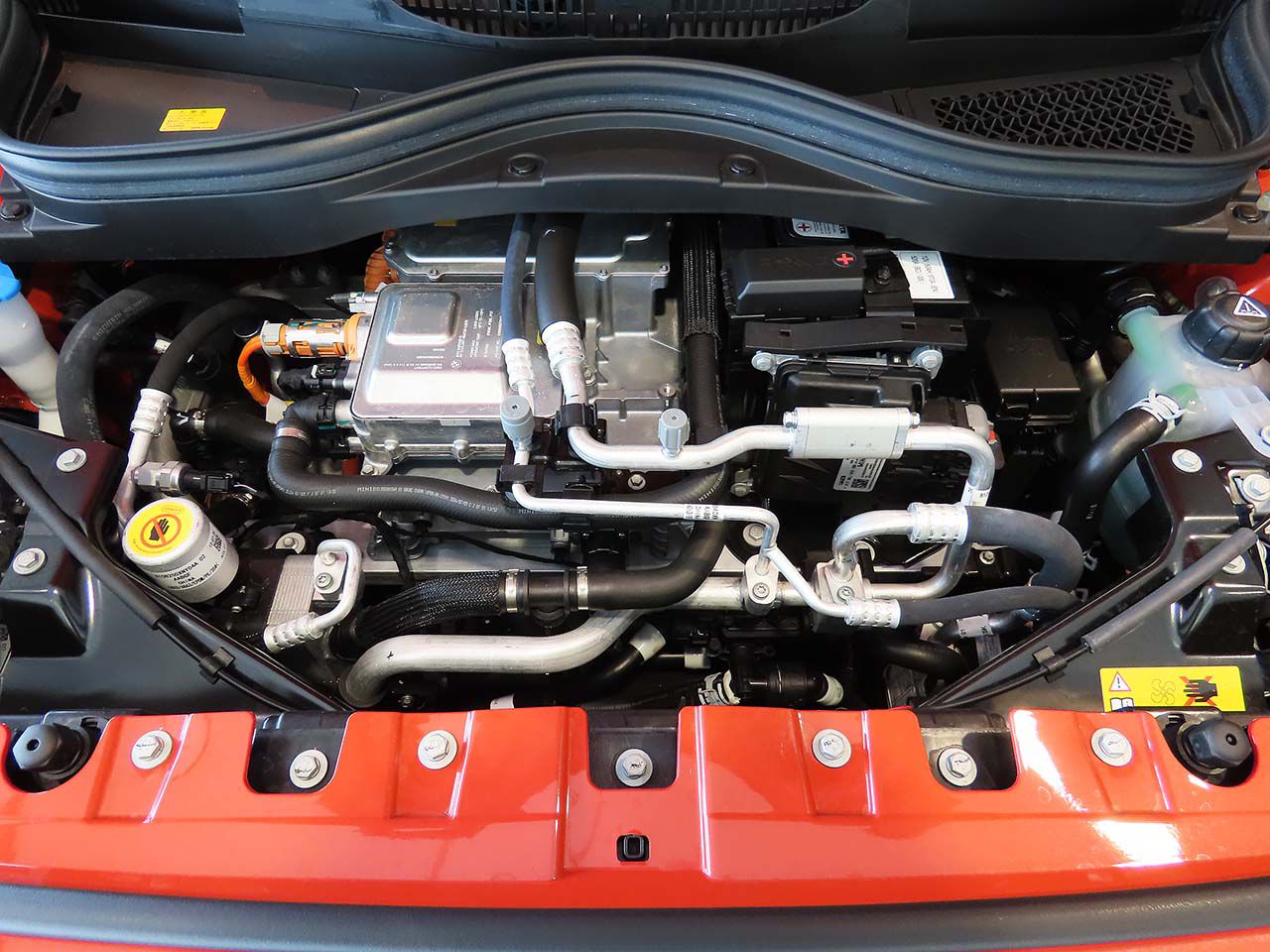 J05 MINI Aceman SE