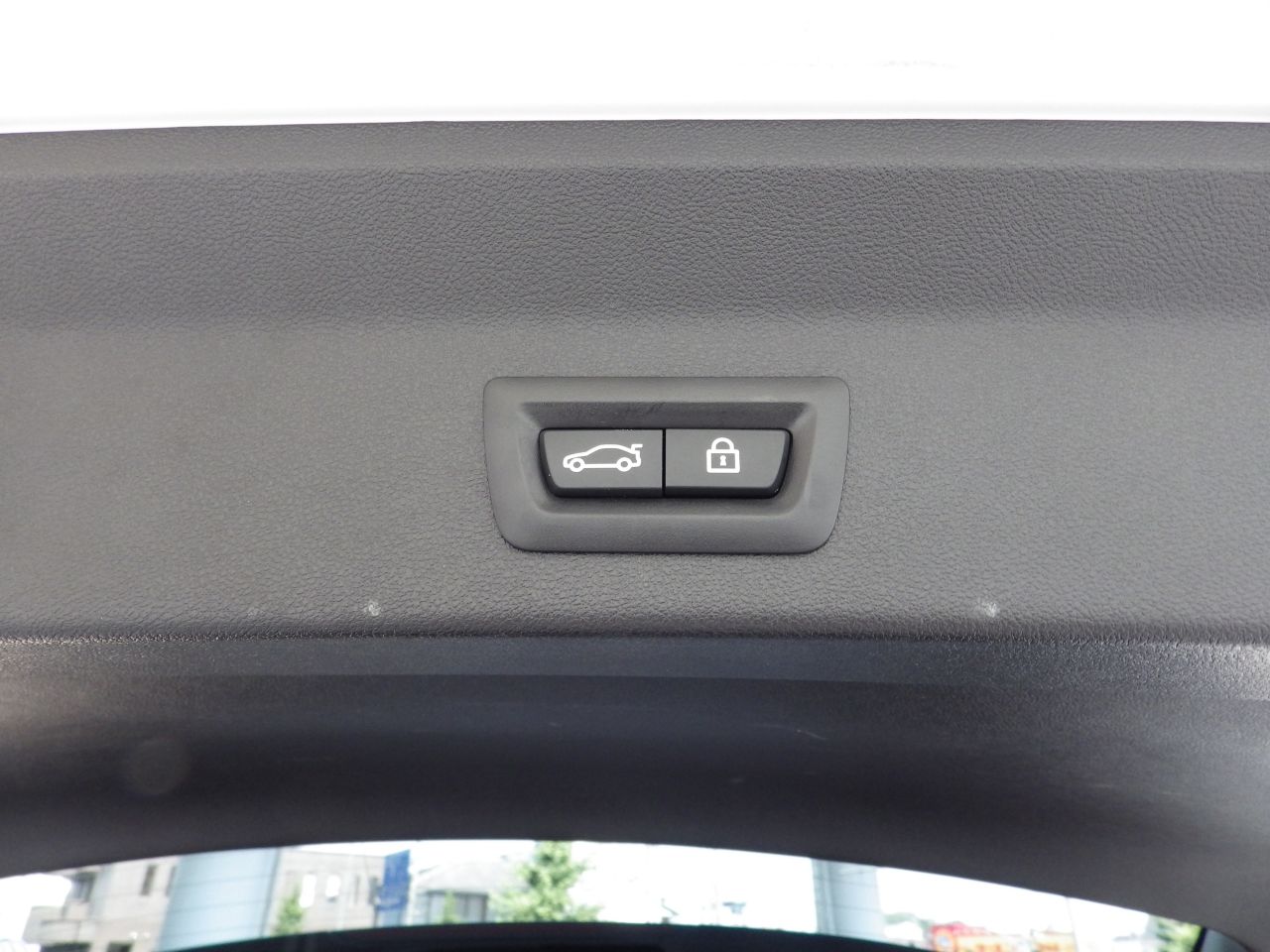X3 20D