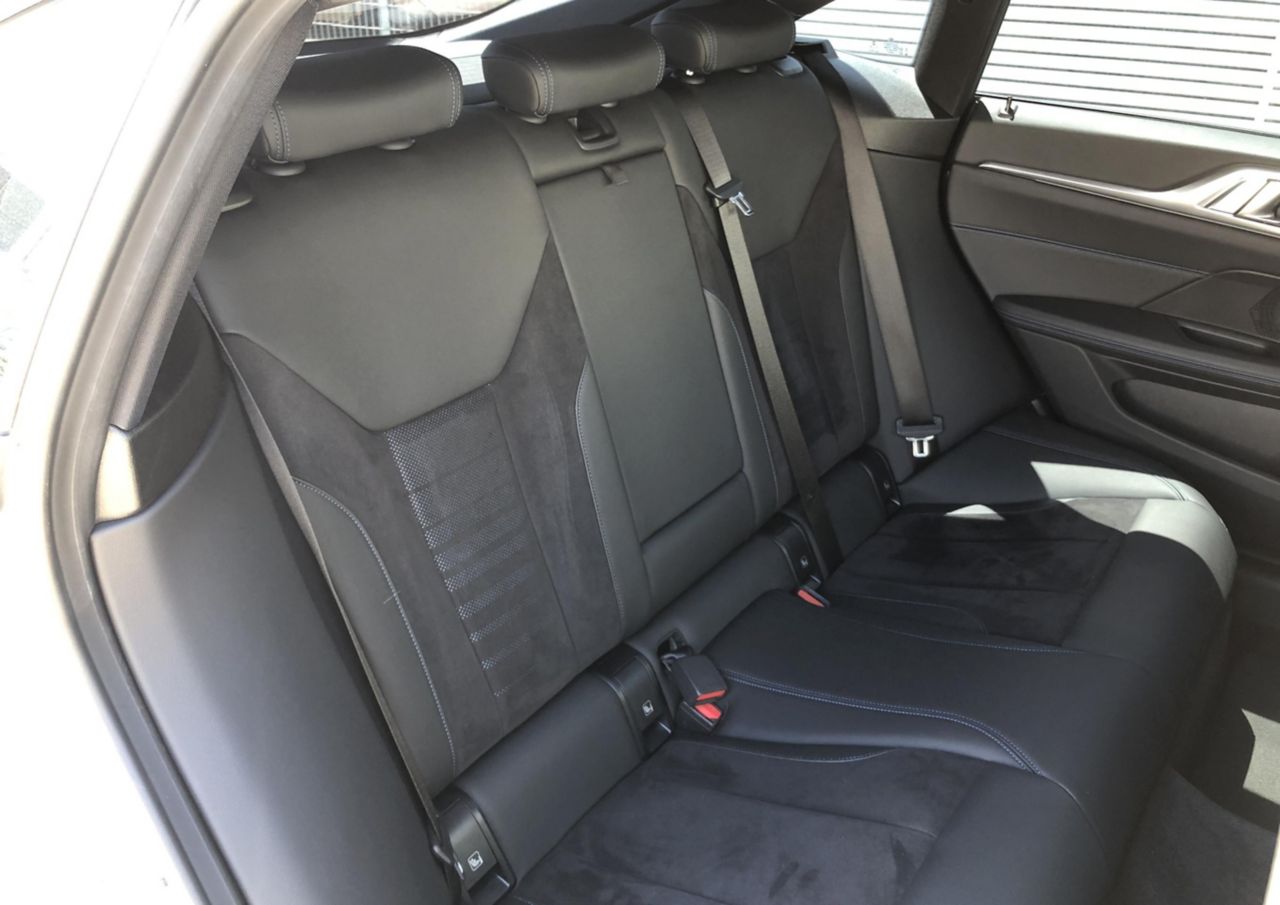 G26 i4 eDrive35 RHD