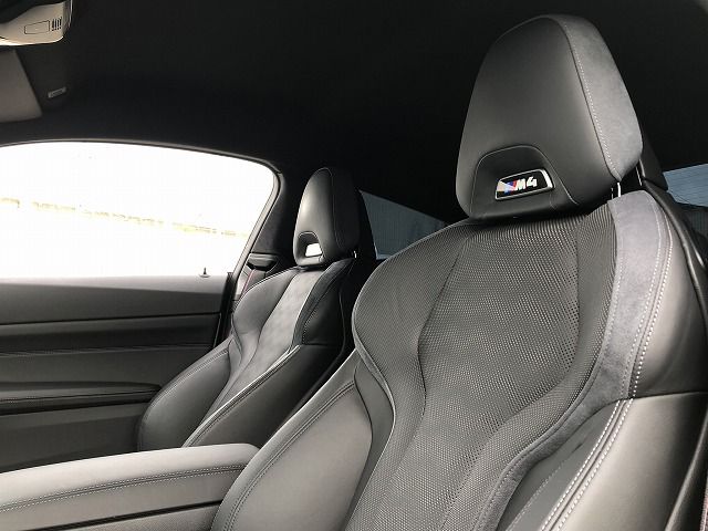 G82 M4 Competition M xDrive Coupe RHD