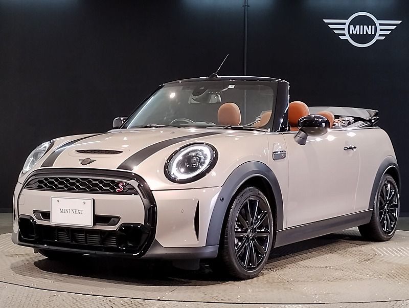 MINI Cooper S Convertible RHD