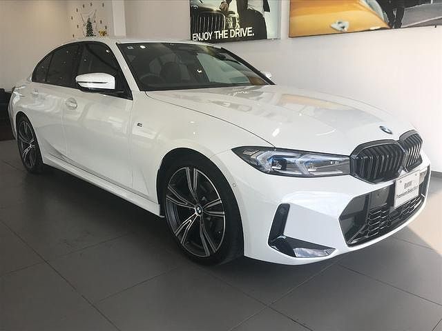 320d xDrive Berline RHD