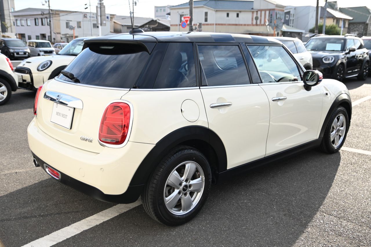 F55 MINI Cooper 5-Door Hatch LCI