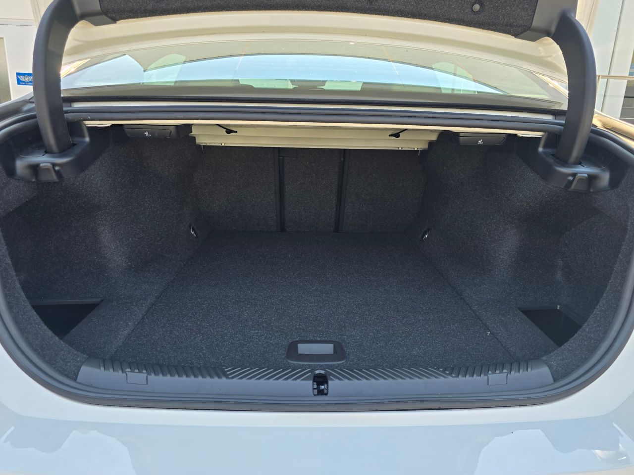 BMW i5 eDrive40 Sedan RHD