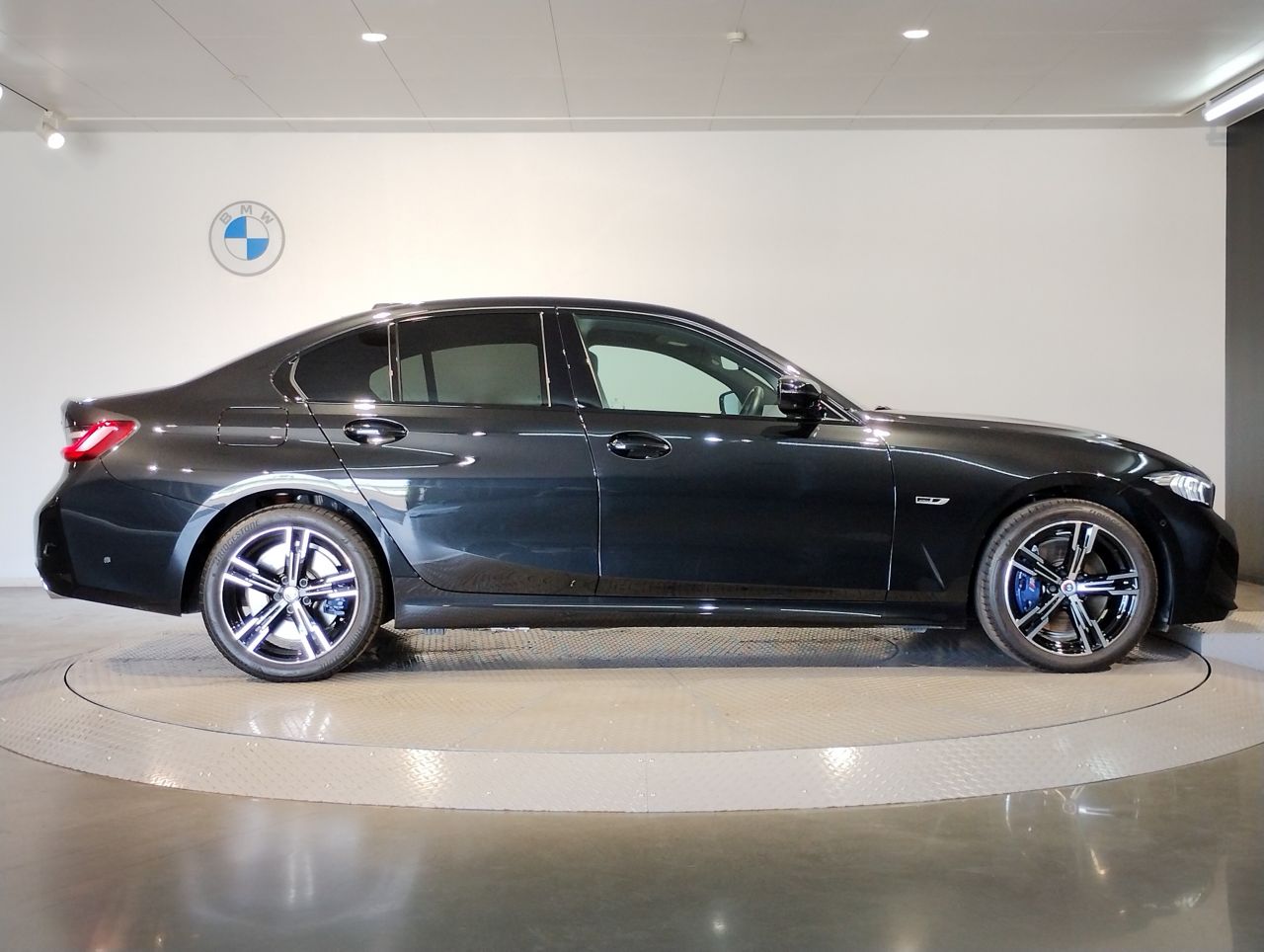 G20 330e Saloon LCI RHD MX