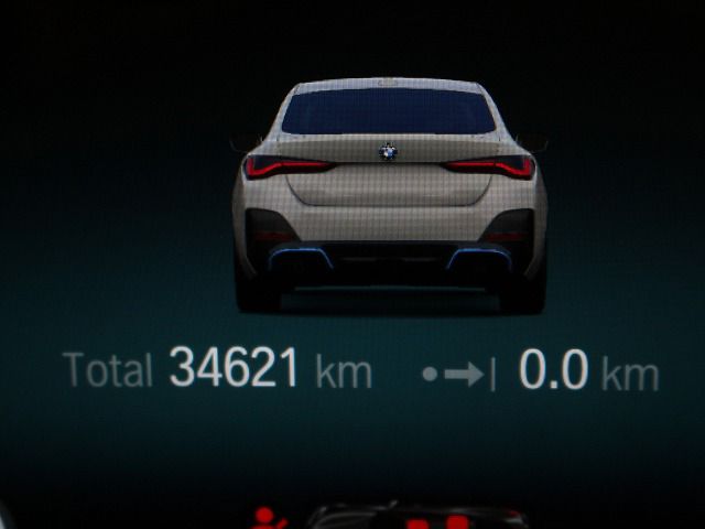 G26 i4 eDrive40 RHD