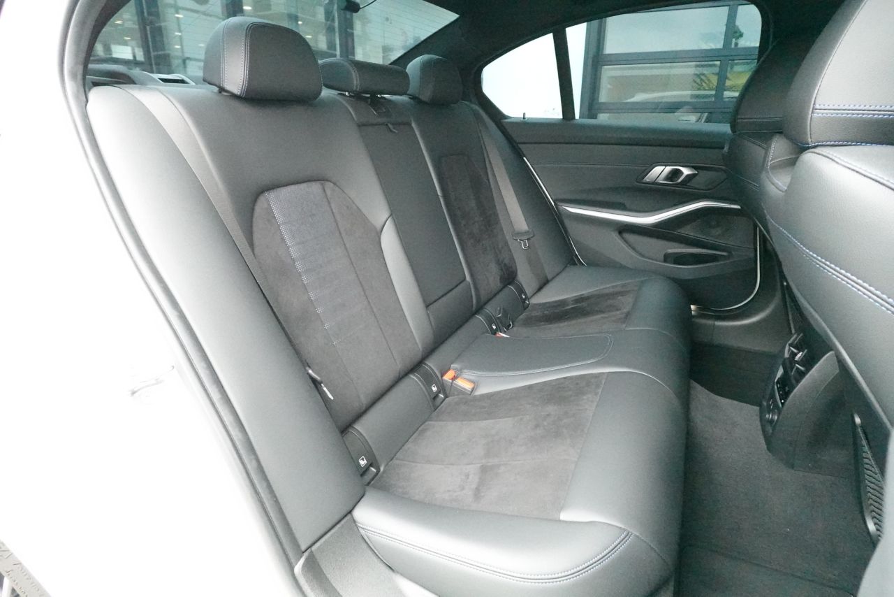 G20 320i Saloon RHD TU