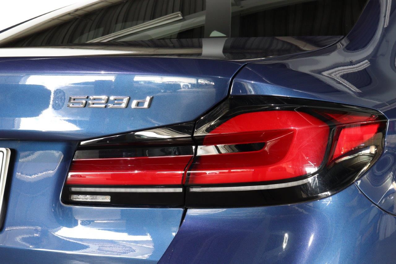 520d xDrive Sedan RHD