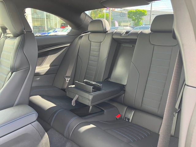 G42 220i Coupe