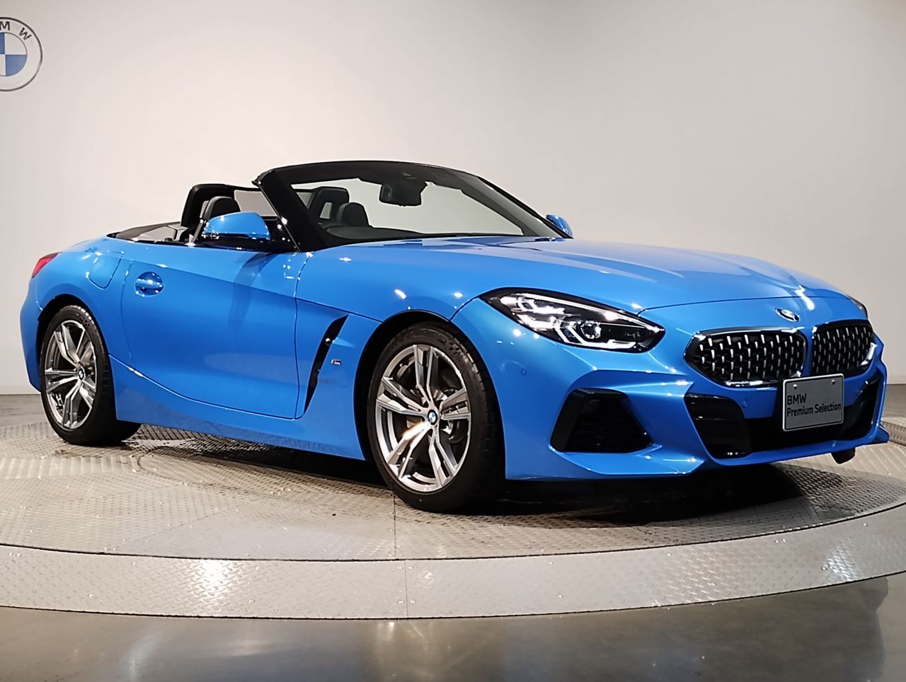 G29 z4 sDrive20i RHD